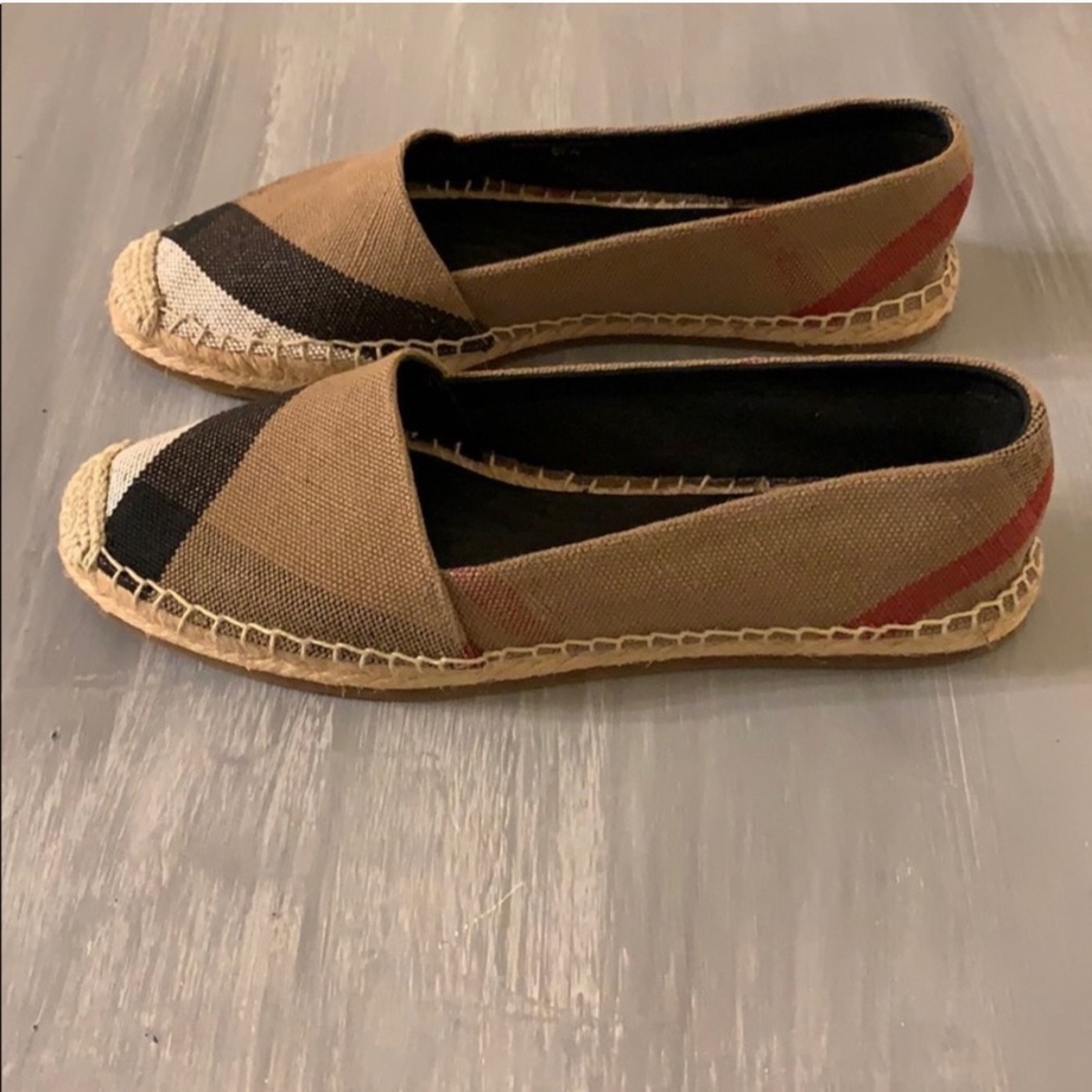 Burberry espadrilles 37.5 (New)